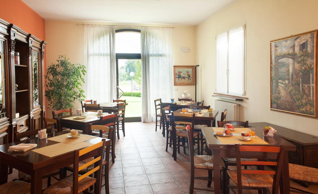 Agriturismo Il Mondo Pension Parma Buitenkant foto