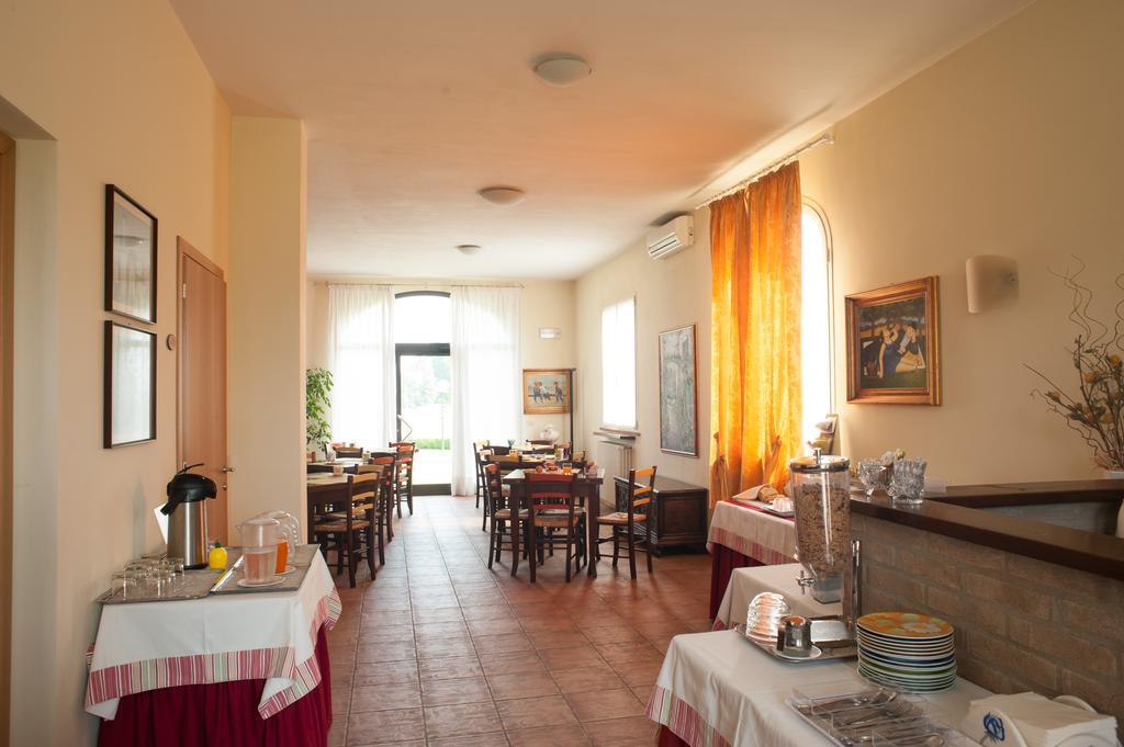 Agriturismo Il Mondo Pension Parma Buitenkant foto